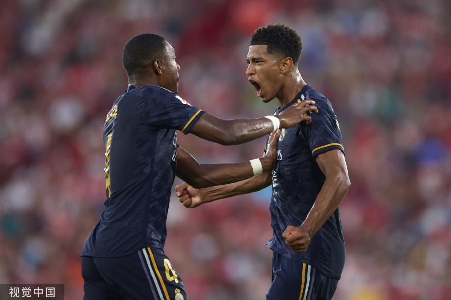 他不仅在英 他不仅在英